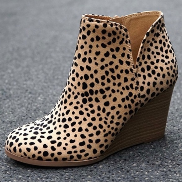 Shoes - LAST PAIR! Cheetah Print Wedge Booties